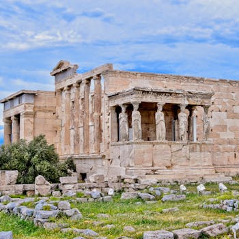 Explore the historic Erechtheion temple on the Acropolis, a marvel of ancient Greek architecture in Athens.